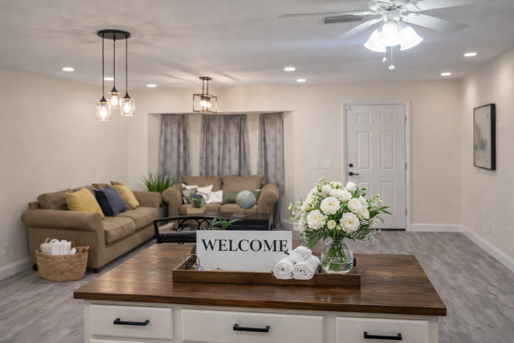1020 lee ave pal bay fl 32907 airb&b
